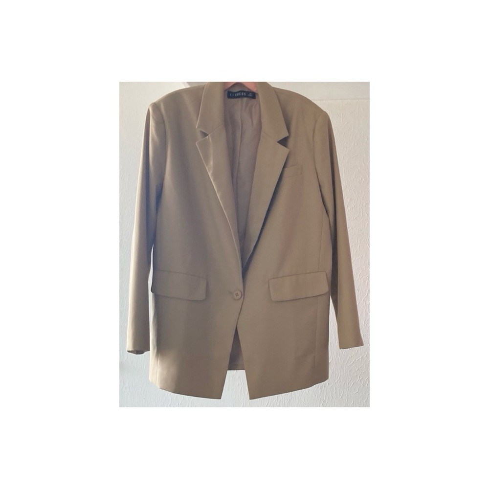 Lioness Welcome to the Jungle Oversized Blazer - Picture 2 of 2